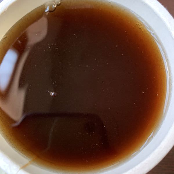 [宜蘭美食] 正常鮮肉小籠湯包。宜蘭火車站附近美食，現包現蒸超多汁。冰紅茶