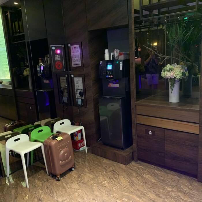 [礁溪住宿] 福岡6號溫泉飯店。季放行李