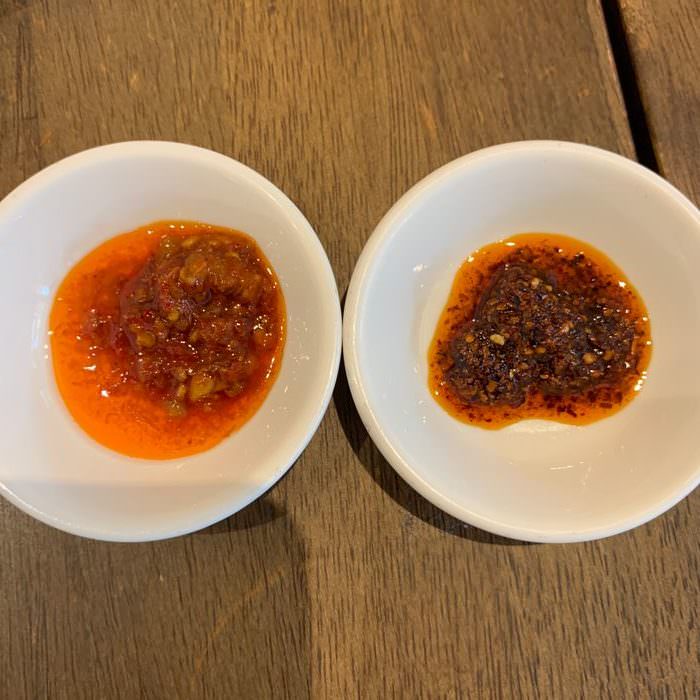 [中永和美食] 五草車中華麵食館永和店。辣醬