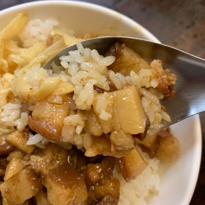 [新竹美食] 阿明滷肉飯，肥瘦相間的滷肉