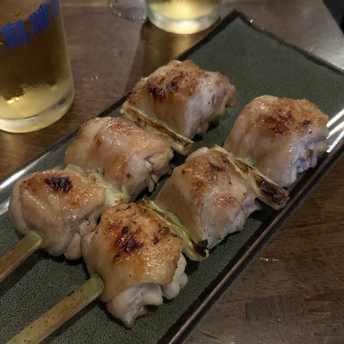 [板橋美食]老味噌居酒屋江翠店。鹽烤雞腿蔥串