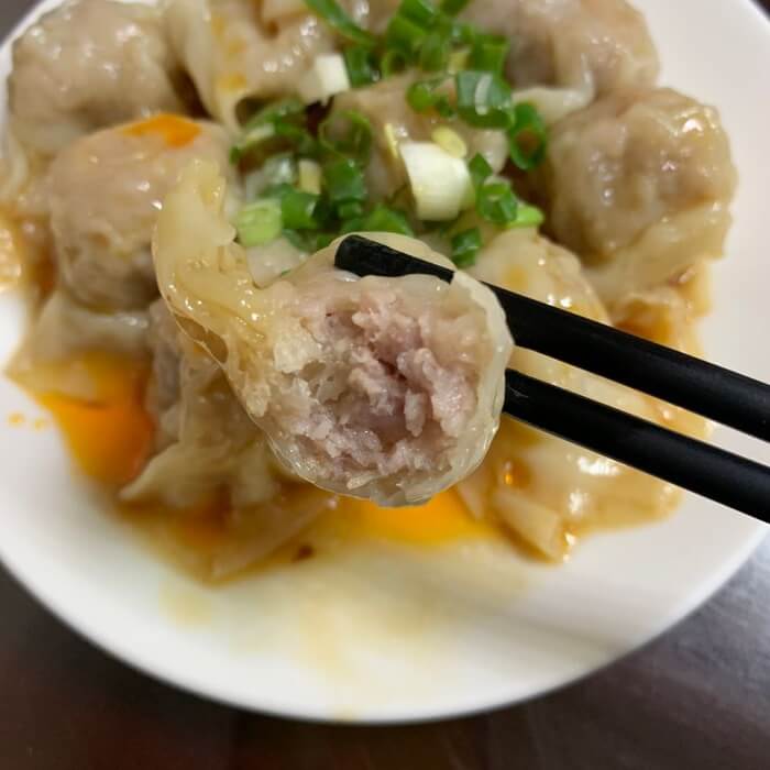 新竹阿婆早餐麵店/十八尖山新竹高中附近美食早餐午餐推薦/美味的背後藏著令人動容的堅毅故事/紅油抄手