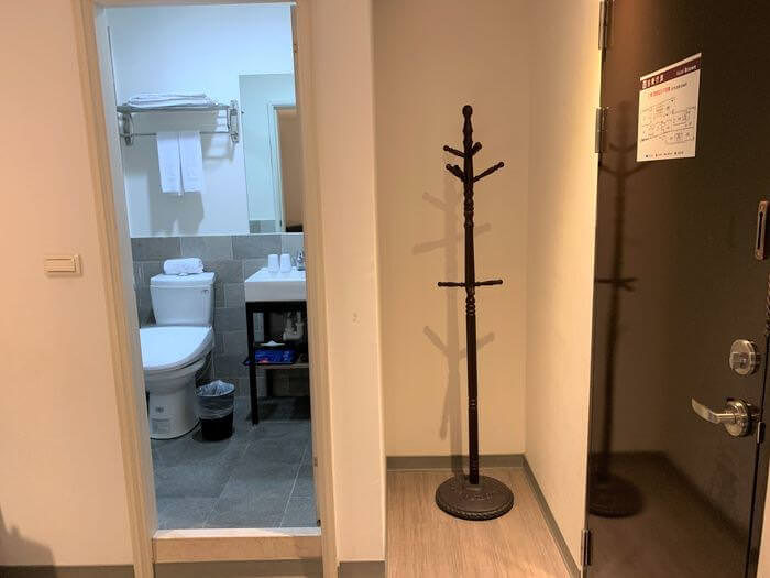 台南中西區住宿推薦/泊樂行旅赤崁店/豪華房