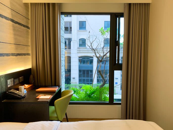 KUN HOTEL/台中逢甲住宿推薦/夜市附近高CP值飯店/走路5分鐘到夜市 - 第13張圖 台中逢甲住宿推薦/KUN HOTEL/夜市附近高CP值飯店/走路5分鐘到夜市/典藏雙人房國際館2樓