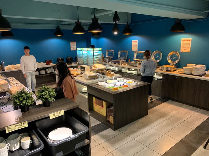 KUN HOTEL/台中逢甲住宿推薦/夜市附近高CP值飯店/走路5分鐘到夜市 - 第49張圖 台中逢甲住宿推薦/KUN HOTEL/夜市附近高CP值飯店/走路5分鐘到夜市/BUFFET早餐區