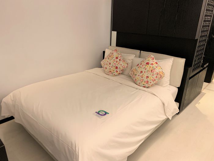 台南東區住宿/老爺行旅The Place Tainan/台南住宿飯店酒店推薦/設計風格結合在地元素飯店雙人房床