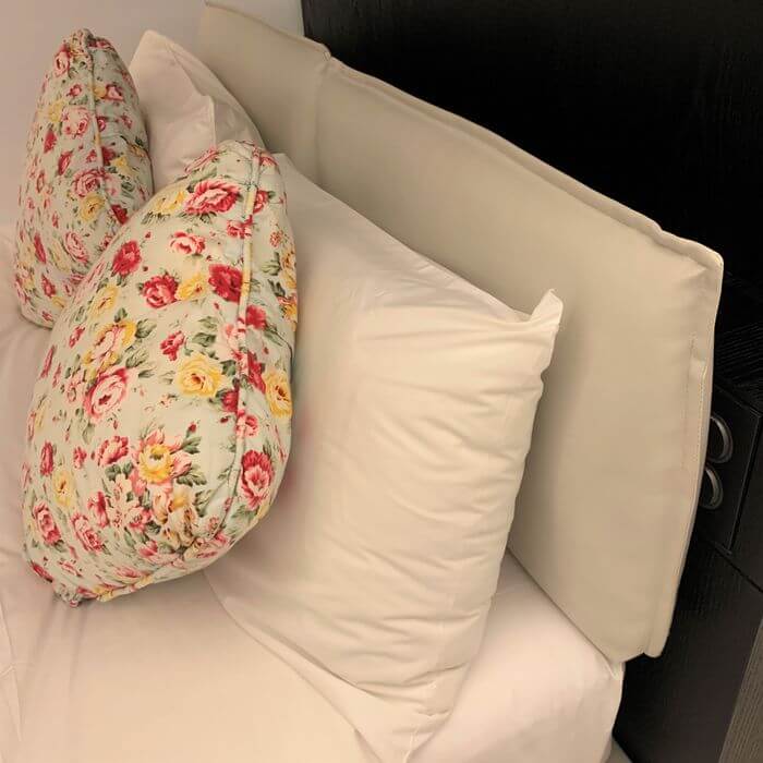 台南東區住宿/老爺行旅The Place Tainan/台南住宿飯店酒店推薦/設計風格結合在地元素飯店雙人房枕頭