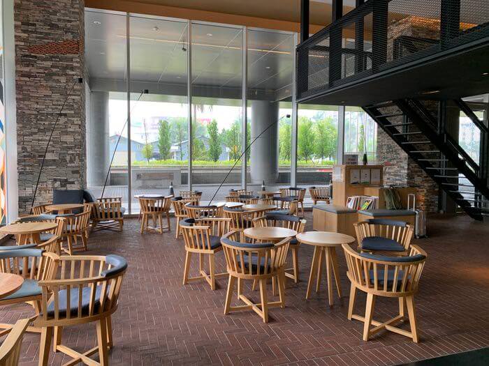 台南東區住宿/老爺行旅The Place Tainan/台南住宿飯店酒店推薦/設計風格結合在地元素飯店LOBBY休息區