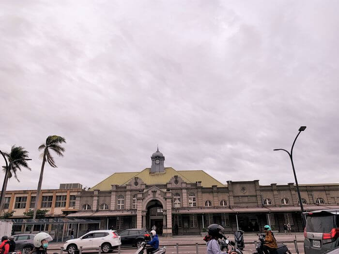 新竹火車站休息推薦/柿子紅快捷旅店/新竹市區10間休息價格整理/新竹火車站hsinchu train station
