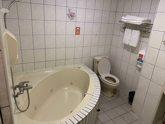 新竹火車站休息推薦/柿子紅快捷旅店/新竹市區10間休息價格整理