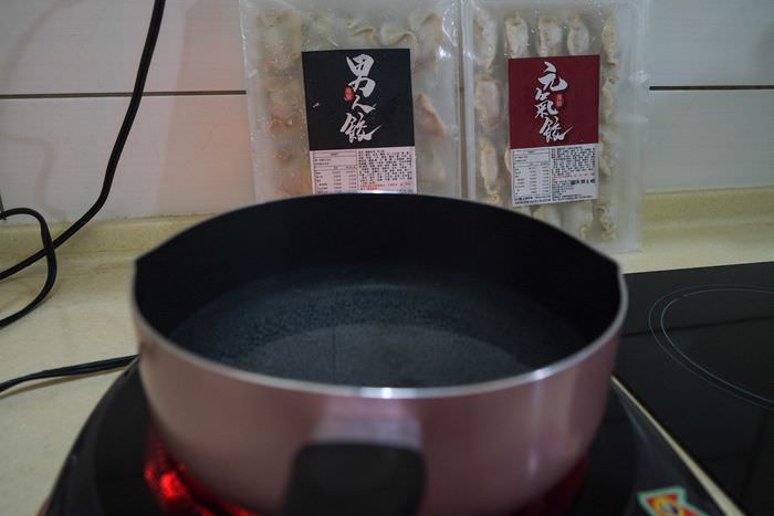[宅配美食] 食養時養養膳系列水餃。團購冷凍水餃推薦。好吃麻辣水餃。水餃煮法