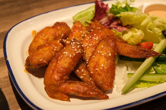 [新竹美食] 米塔咖啡餐酒館/Mita cafe bistro/巨城B1新開幕餐廳/新竹聚餐推薦/水牛城辣雞翅