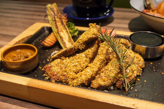 [新竹美食] 米塔咖啡餐酒館/Mita cafe bistro/巨城B1新開幕餐廳/新竹聚餐推薦/炙燒香蒜牛排