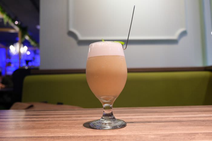 [新竹美食] 米塔咖啡餐酒館/Mita cafe bistro/巨城B1新開幕餐廳/新竹聚餐推薦/小清心烏龍綠