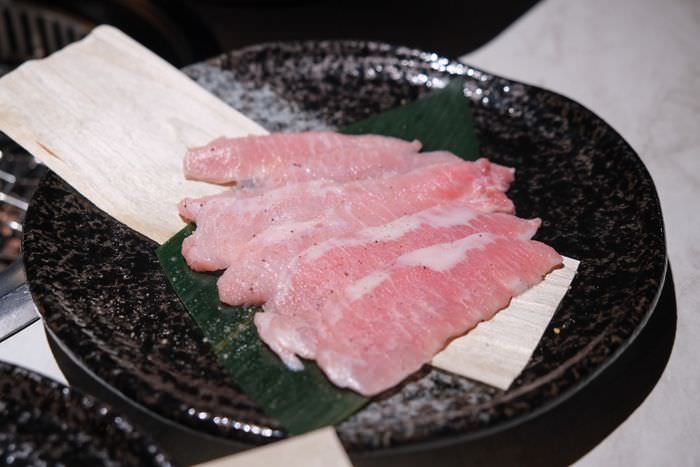 [新竹美食]森森燒肉。台中十大燒肉之一開來竹北啦~森森燒肉竹北店菜單電話訂位價位~松阪豬