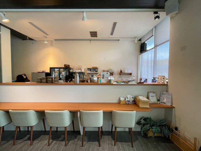 [竹北美食]微迷野林生態咖啡館竹北店。新竹特色親子咖啡廳。內用座位