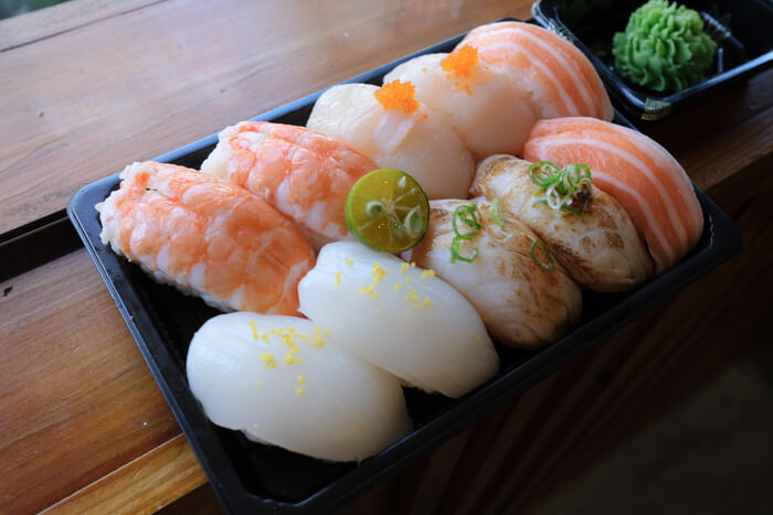 [新竹美食] 享稻Enjoy Sushi。新竹鐵道路外帶壽司，聚餐聚會日式料理好選擇。生魚片海鮮大滿貫