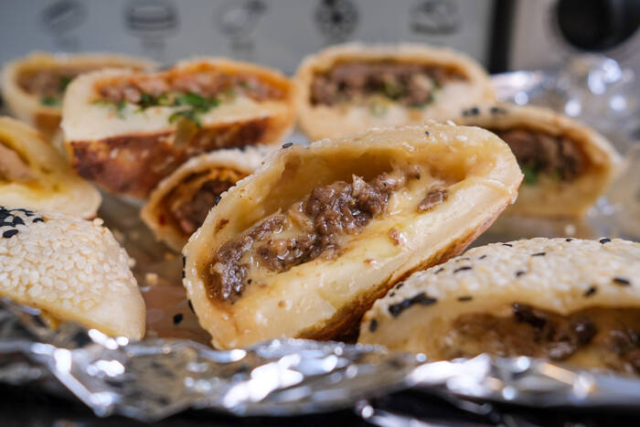 [宅配美食] 丞祖胡椒餅。新竹城隍廟經典必吃小吃，在網路上也可以網購宅配啦!