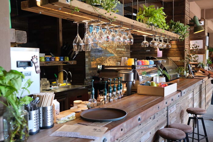 [蘇澳海景咖啡廳] 笑ㄟ咖啡。宜蘭東海岸海景咖啡廳推薦。露天座位+好吃PIZZA。吧台