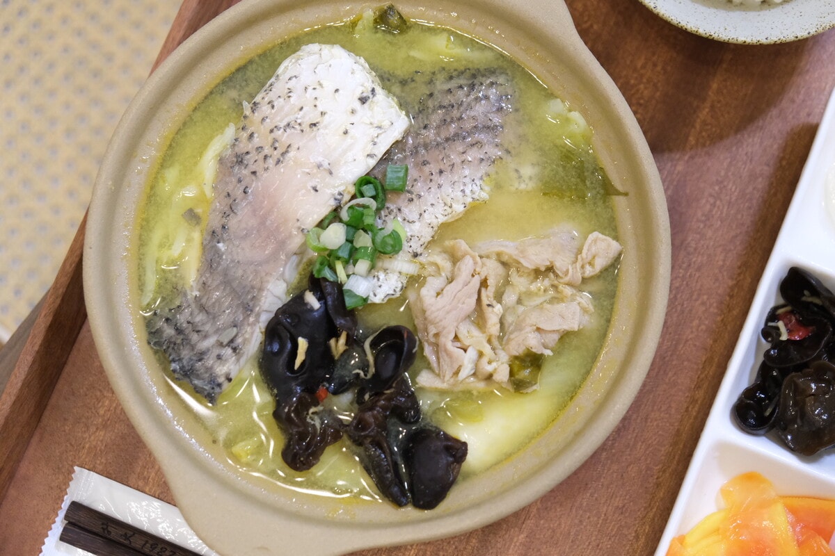 升火1927老屋餐廳。竹北美食,酸菜魚跟春雞都好吃。 - 第18張圖