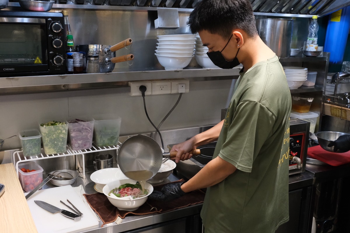 雀越越南河粉。新竹東門市場異國美食。 - 第3張圖